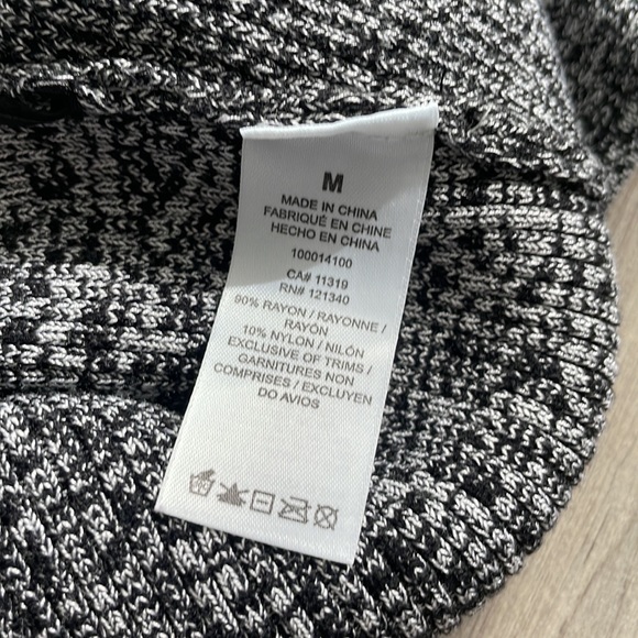 Dynamite CropTop 🩶🧨 - Picture 7 of 7